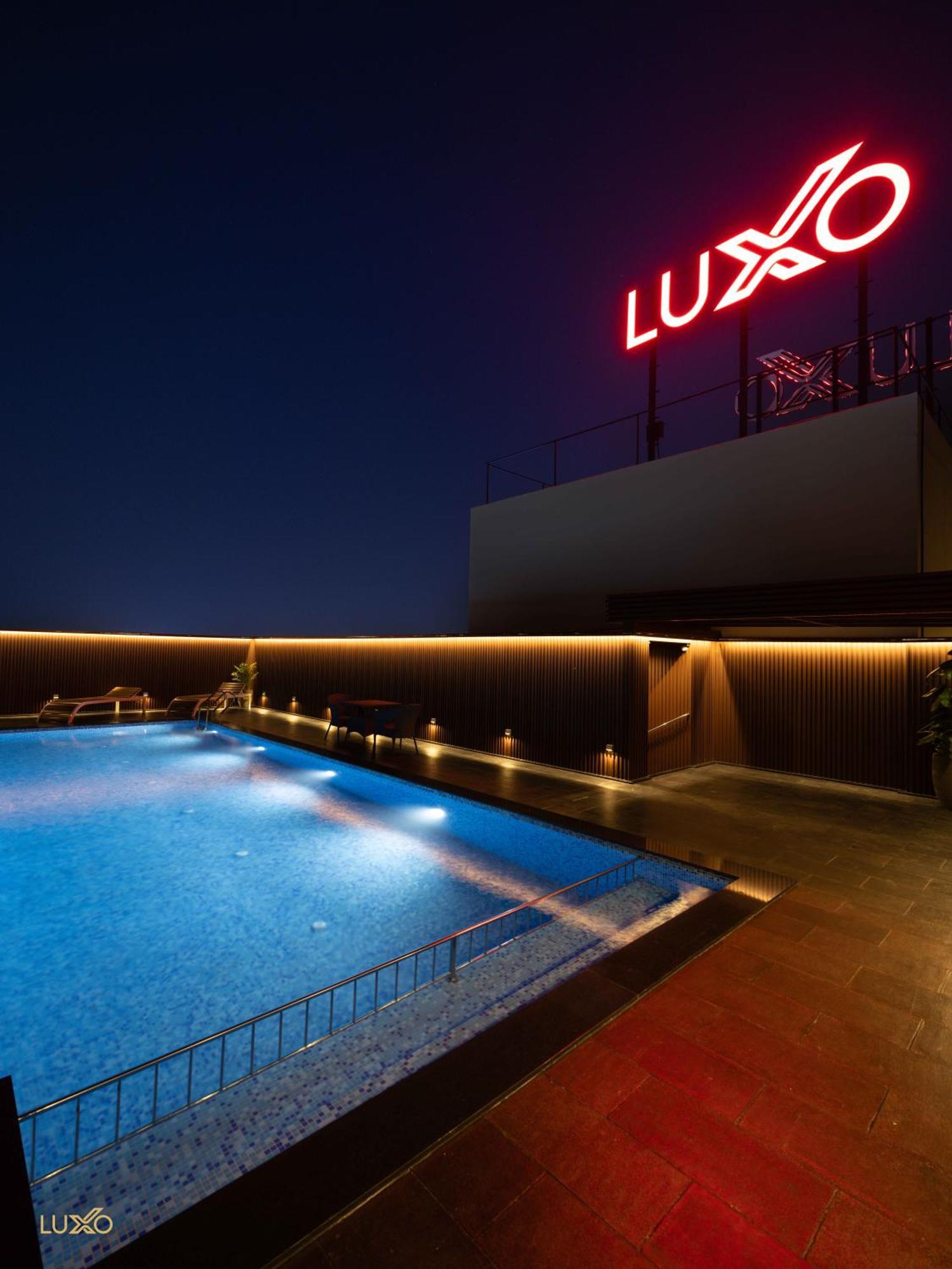 Luxo Kochi Ξενοδοχείο Εξωτερικό φωτογραφία