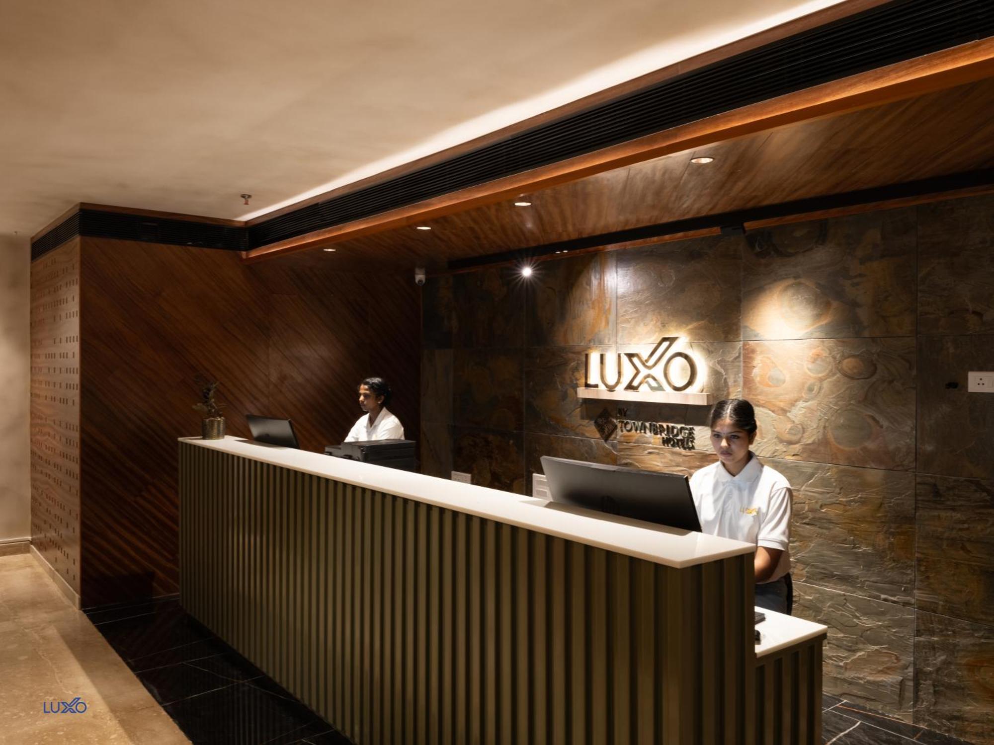 Luxo Kochi Ξενοδοχείο Εξωτερικό φωτογραφία